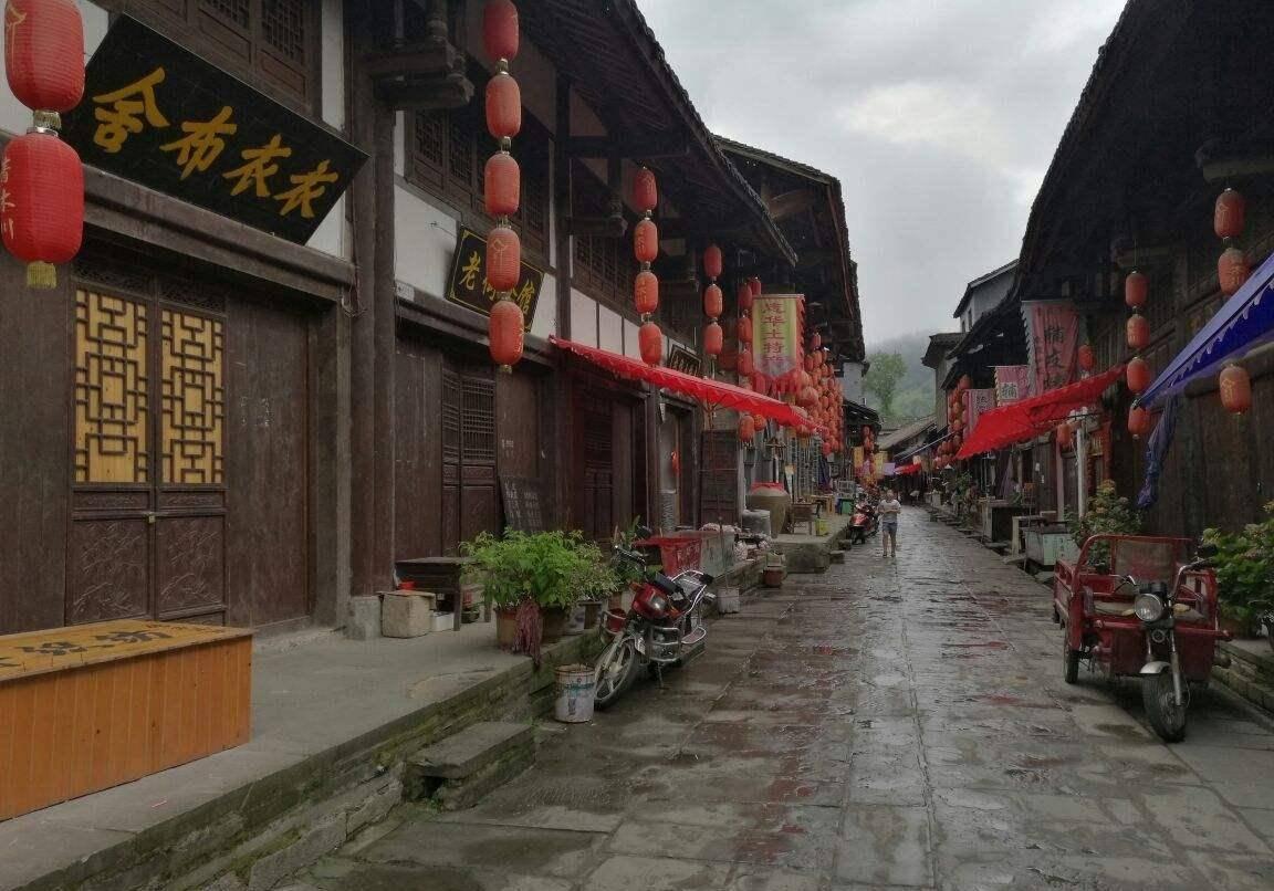 铜鼓石|龙茜:积极生活 及时“归零”